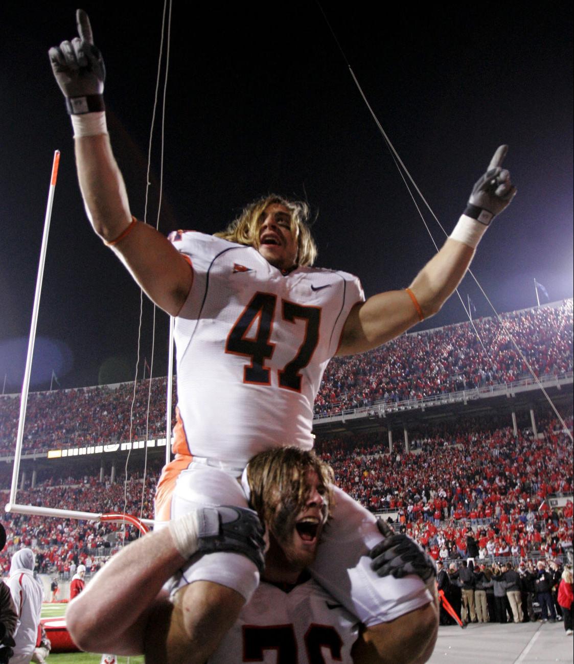 Illinois_Ohio_St_Football_OHKS113